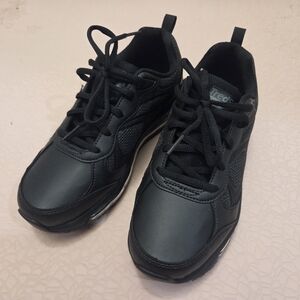NEW TredSafe Non-Slip Work Shoes with Air Cushion | Women 6W